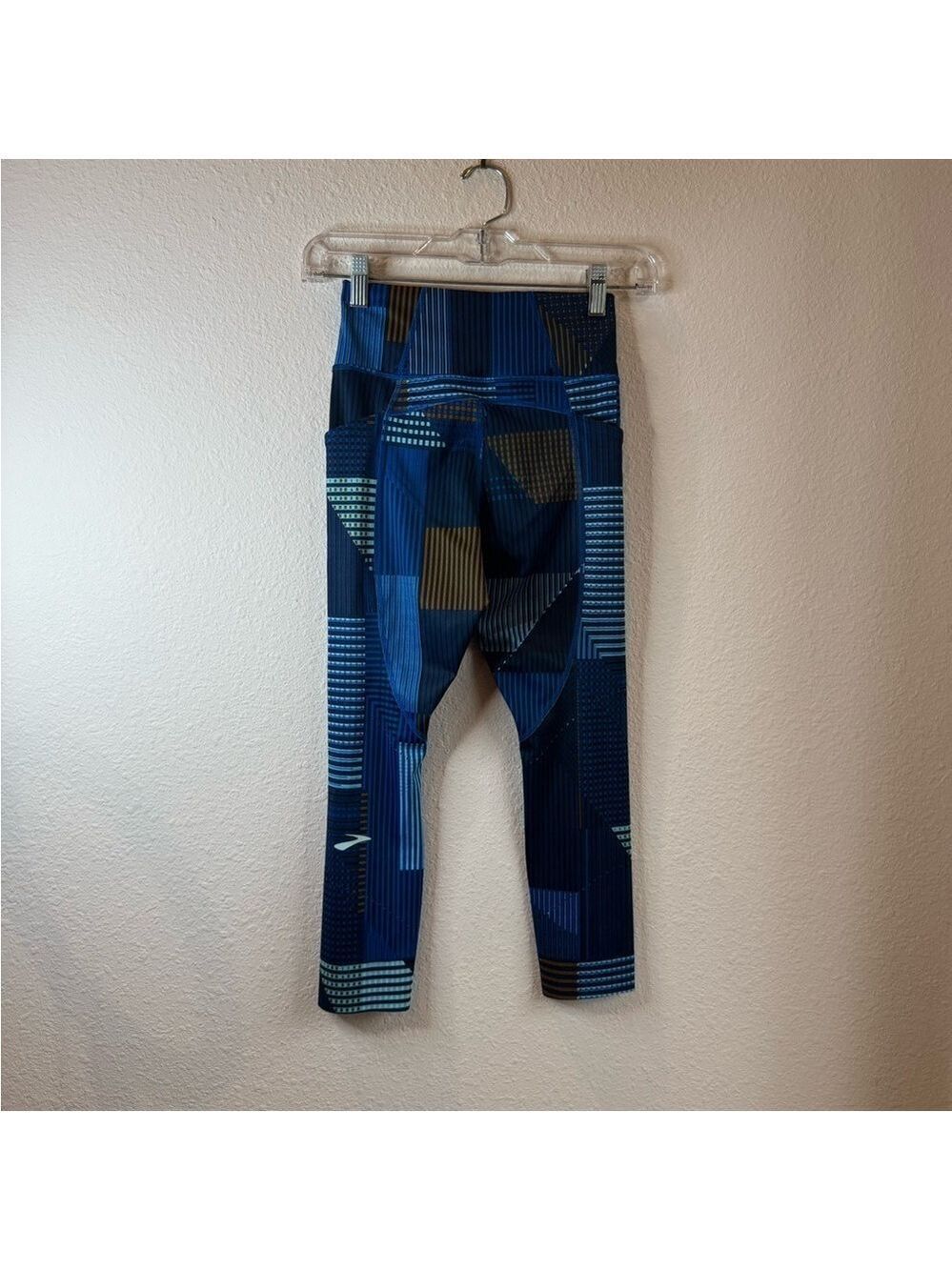 BROOKS RUNNING ‘Method’ Vented Tights - Picture 14 of 16